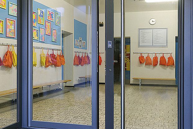 csm Janisol 2 Fingerschutztuere webinfo ed46c4d8cc csm Janisol 2 Fingerschutztuere webinfo ed46c4d8cc