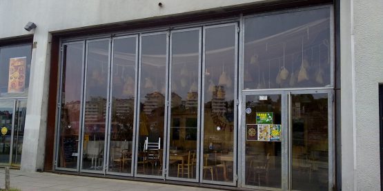 08A FALTTORE Porte repliable industrielle Hangar aux bananes Ile de Nantes 3